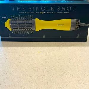 Drybar Round 2.5” Barrel Blow-Dryer Brush
